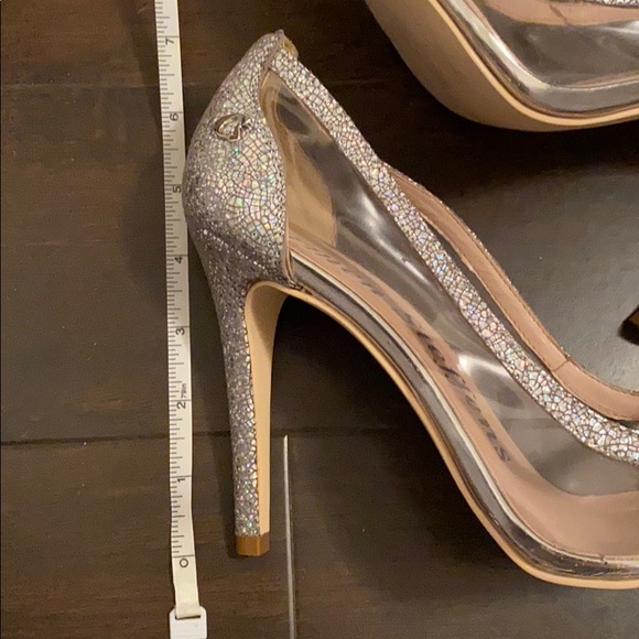 CARMEN STEFFENS SILVER AND CLEAR PUMPS